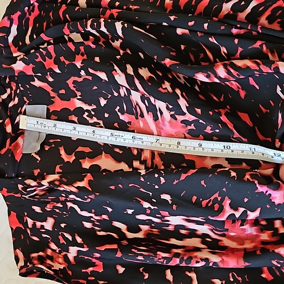 Classiques Entire Red + black SILK sleeveless cowl neck blouse, XL, EUC. - Picture 10 of 14